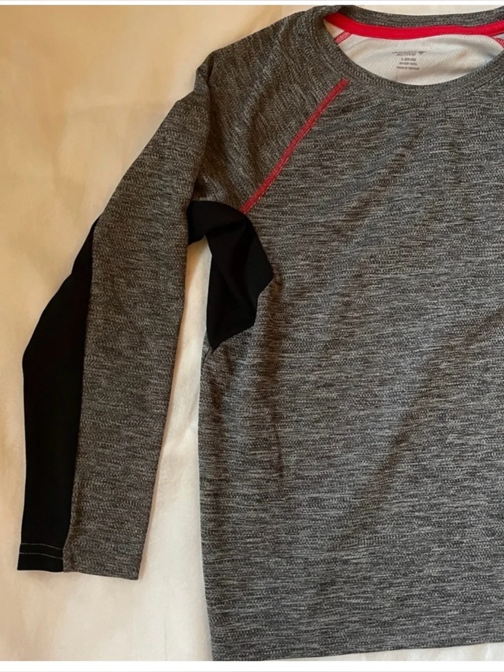 Old Navy Active Youth Large Long Sleeve Performance Shirt Gray Athletic Top Boys